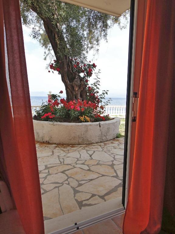 Apartments Corfu Sun Sea Side Benitses  Zimmer foto