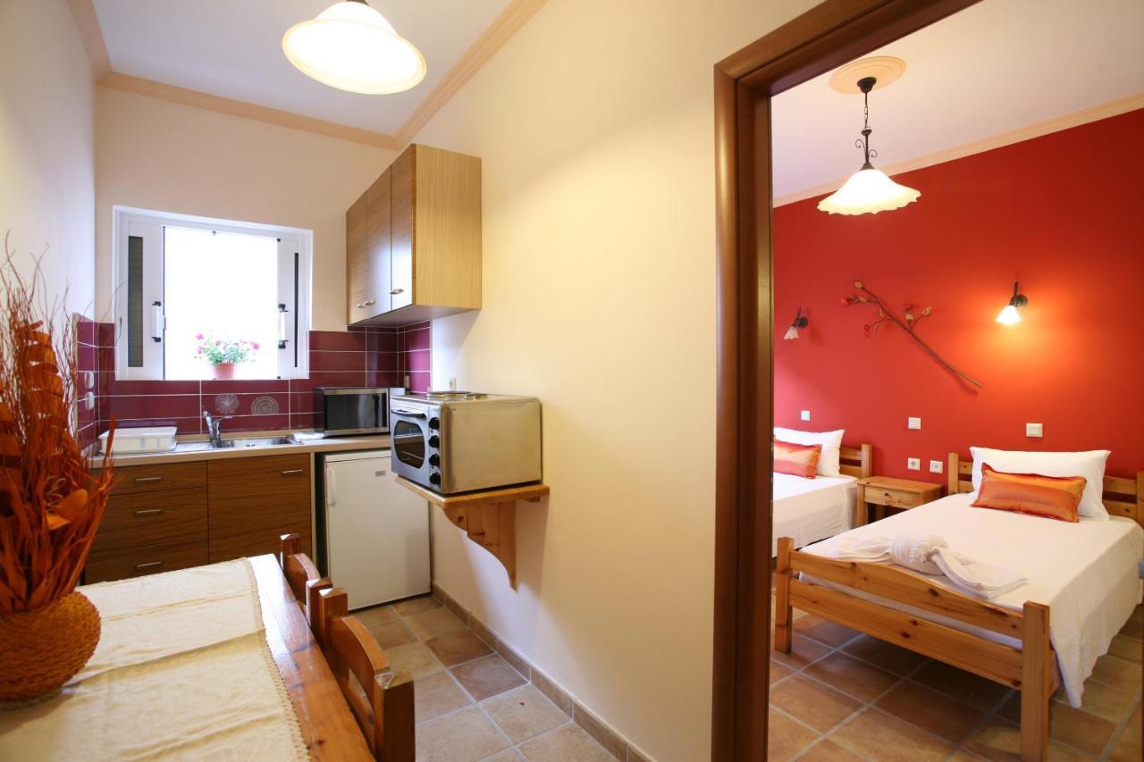 Apartments Corfu Sun Sea Side Benitses  Zimmer foto